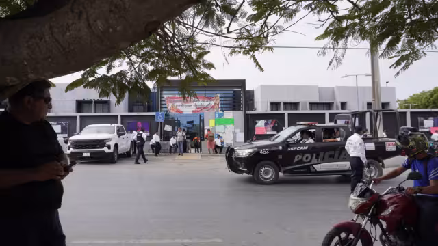 La razón por la cual promovieron los amparos, deriva de las acciones emprendidas por la Gobernadora Layda Sansores San Román