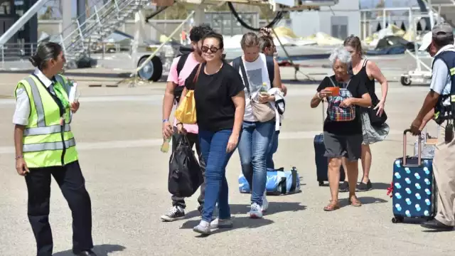 La Secretaría de Infraestructura, Comunicaciones y Transportes informó que se mantiene el puente aéreo de Acaulco a la CDMX