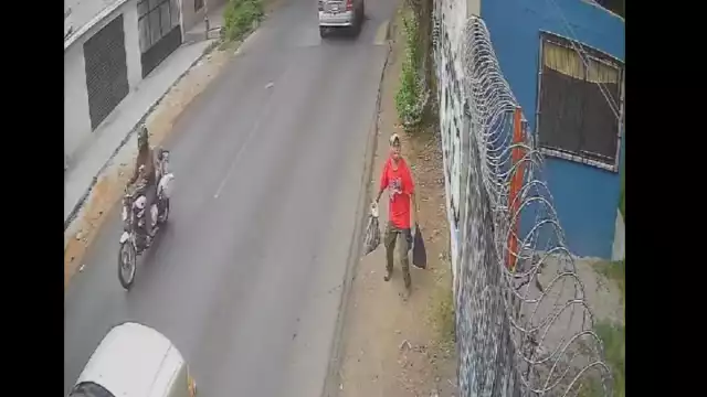 El hombre fue captado por una cámara de vigilancia