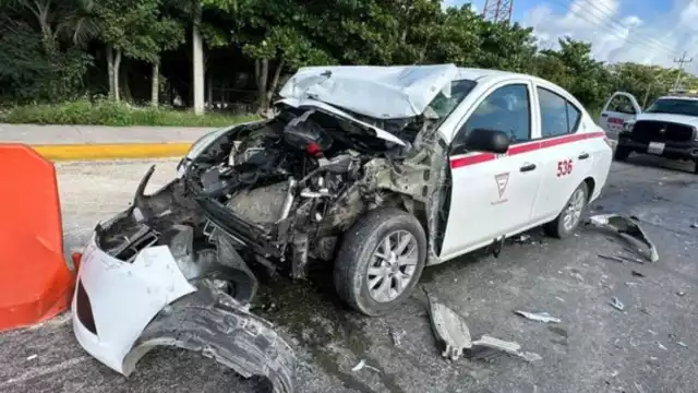 A pesar de lo grave del accidente, el conductor de la unidad tuvo poco daño, e iba solo.