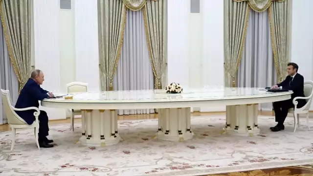 Emmanuel Macron, presidente de Francia, indicó que espera iniciar una desescalada de la crisis en Ucrania al inicio de su encontró en Moscú, con Vladimir Putin