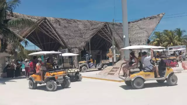 La Policía local trabaja en coordinación con la Marina y la Guardia Nacional.