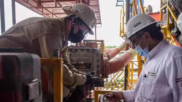 Las principales compras internacionales fueron válvulas y artículos similares para tuberías