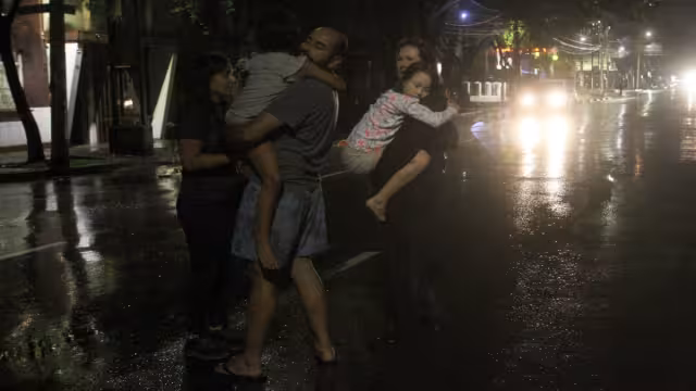 A través de las redes sociales se han difundido videos del sismo que se registró la noche de este martes en la CDMX. Foto: Cuartoscuro