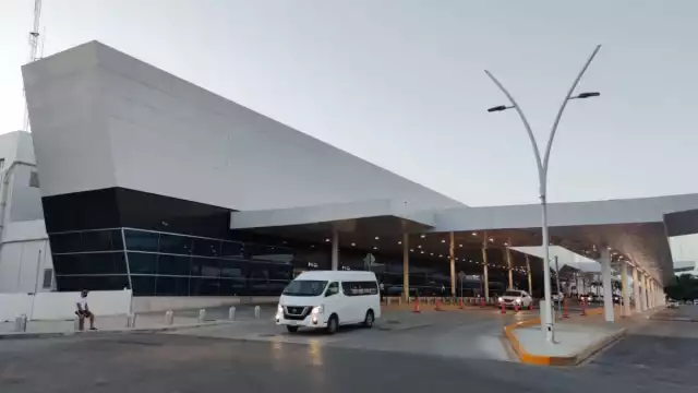 El abuso lo habría cometido un empleado de limpieza del aeropuerto
