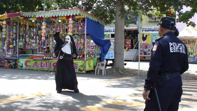 Una de las atracciones de la Feria Yucatán es la monja bailarina