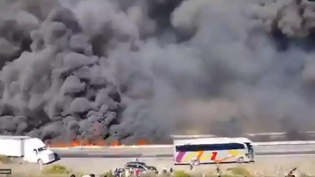 Así quedó cerrada la autopista por el accidente la tarde de este lunes