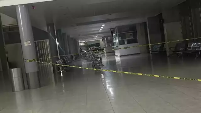 Imágenes enviadas por usuarios revelan el deplorable estado del inmueble.