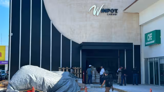 Protección Civil resaltó que hacía su labor sin las medidas de seguridad necesarias.