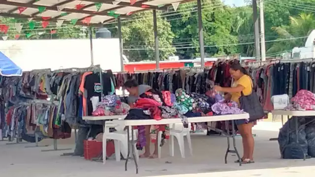 Otra de las comerciantes expuso que cada año la gente acude a su negocio para comprar también calzoncillos de otros colores