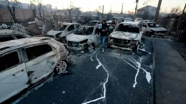 Los incendios forestales que han azotado a la región de Valparaiso en Chile durante las últimas horas, ya han dejado al menos 19 muertos