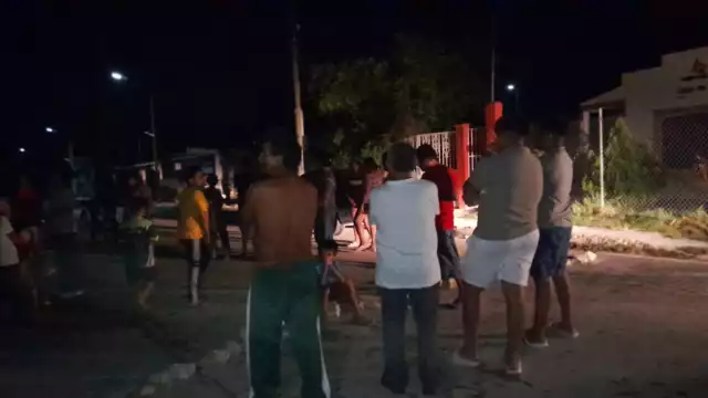 Los vecinos bloquearon las calles para exigir a la CFE cambie el transformador malo