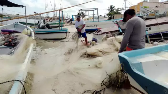Los marineros se encuentran varados de nueva cuenta para esperar a que las condiciones climatológicas