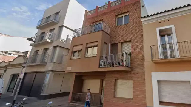 El balcón donde estaba el perrito. Foto:Especial