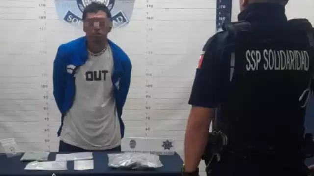 El hombre fue capturado en flagrancia por policías de Playa del Carmen