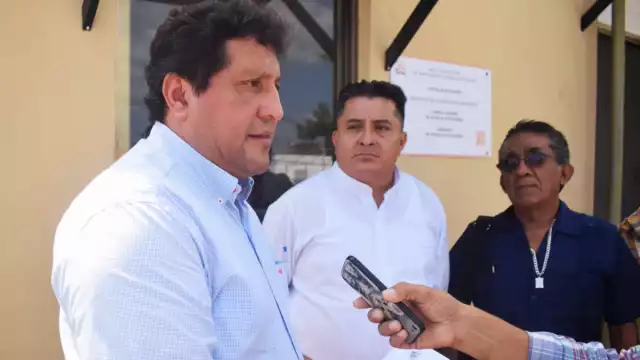 Los comisarios recorrieron el Iepac y el INE