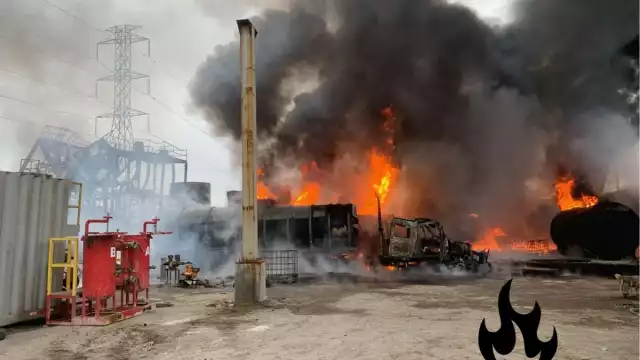 Una fábrica, situada en la carretera Monterrey-Monclova, explotó