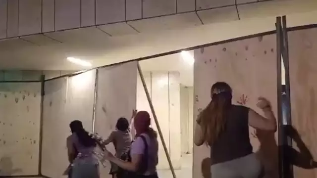 El Palacio de la Música permanecía protegido con maderas