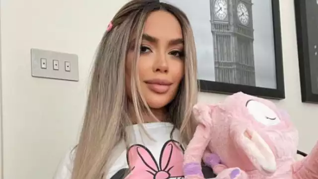 Adrielly Lima de 23 años tiene más de 1.8 millones en redes sociales
