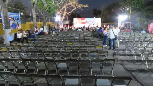 Así luce el mitin de Renán Barrera