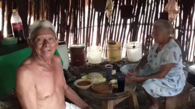 Las cocineras tradicionales de la comunidad compartieron cómo se prepara este platillo y platicaron sobre cuándo es ideal comerlo