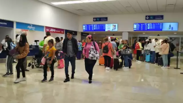 Ninguno de los vuelos programados para este viernes tiene alteraciones en horarios