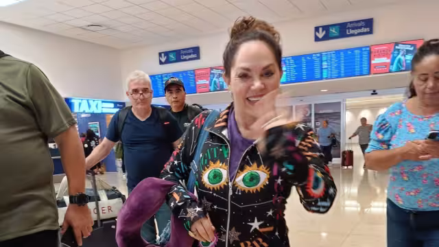 La actriz y cantante regiomontana llegó ayer para presentar su espectáculo, hoy en Xmatkuil