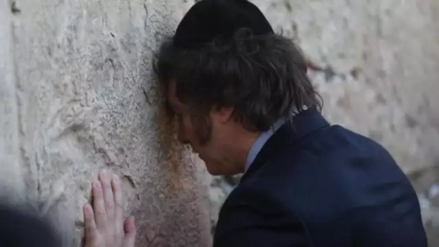 El presidente argentino Javier Milei visitó el Muro de los Lamentos en Jerusalén