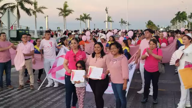 Cientos de Campechanos se reunieron en la caminata