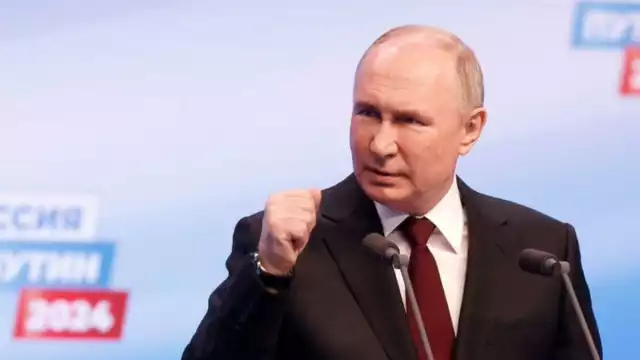 Vladimir Putin gana las elecciones en Rusia con un 87% de los votos.