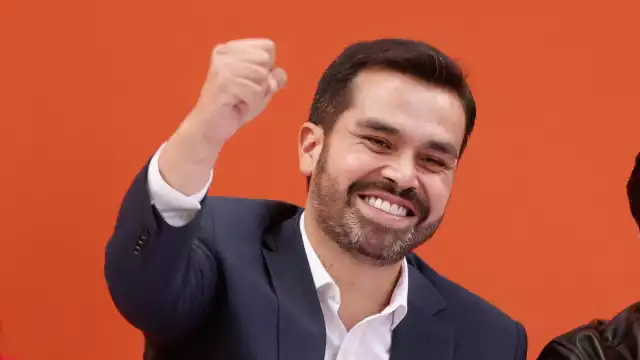 La canción de Jorge Álvarez Máynez se ha vuelto tan viral que ocupa el primer lugar en Spotify