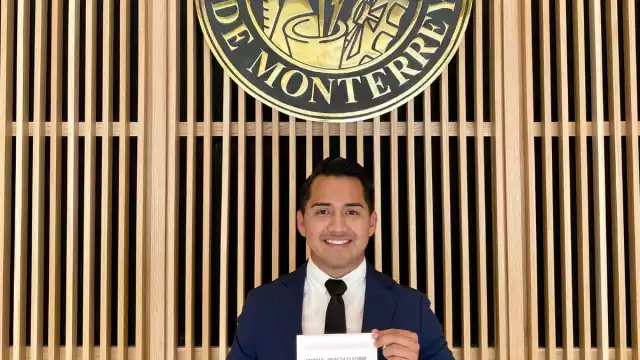 La presentación se realizó en la biblioteca del Tec de Monterrey