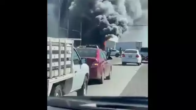 Ciudad Obregón se mantiene bajo fuego con narcobloqueos