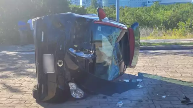 Ambos implicados iban a exceso de velocidad, por lo que uno perdió el control. Ninguno de los adolescentes tenía permiso de conducir.