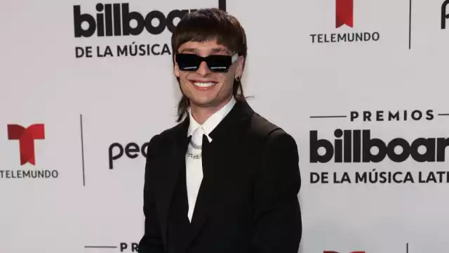 Peso pluma fue uno de los mejores vestidos en los Premios Billboard 2023