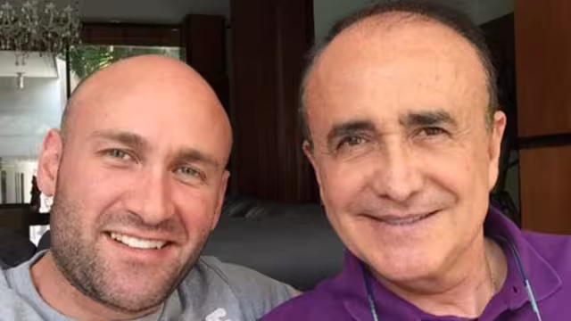 Pedro Ferriz de Con y su hijo. Foto: Especial