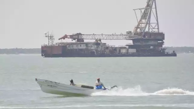 La extensión de las plataformas marinas les redujo el espacio para la pesca