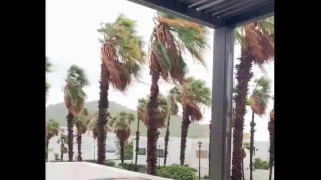 El Huracán Norma comienza a dejar sentir sus fectos en las costas de Baja California Sur