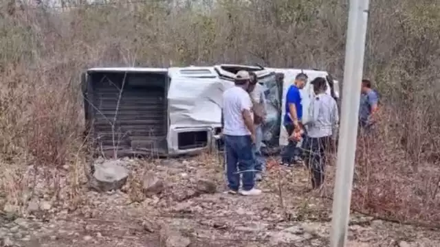 Los empleados de Protección Civil de Umán junto al Director fueron llevados a un hospital