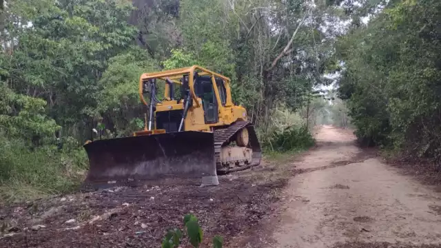 El proyecto contempla la construcción de 22 kilómetros de carretera asfaltada y 33 de camino artesanal