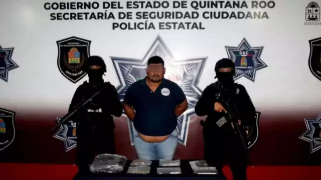 ras alcanzar al vehículo, llevaron a cabo una revisión minuciosa y encontraron varias sustancias ilegales