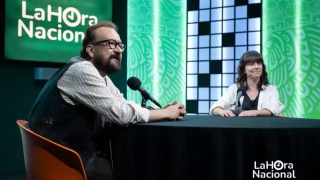 La Hora Nacional, es un programa que ha sido emitido sin interrupciones desde 1937