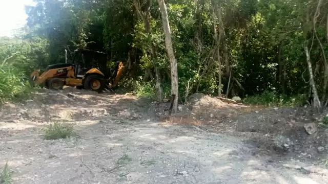 La persona no pudo huir, por lo que quedo tirado a unos metros del tractor