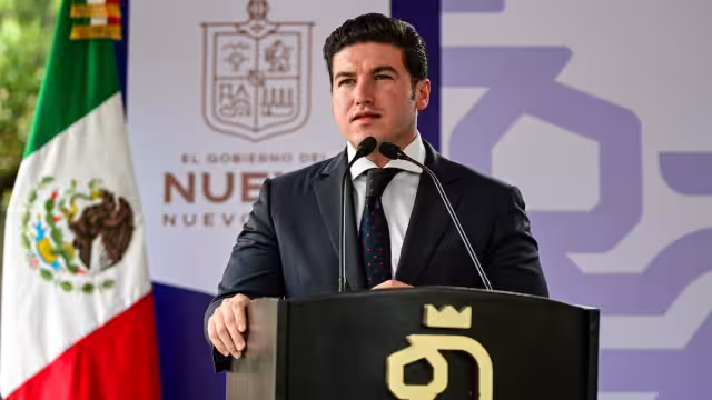 Samuel García se lanzó contra el expresidente Calderón en redes sociales