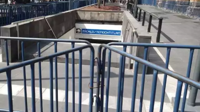 El Metro de la CDMX informó que la estación Zócalo-Tenochtitlán, permanecerá cerrada por el evento que encabeza en la Plaza de la Constitución, Claudia Sheinbaum