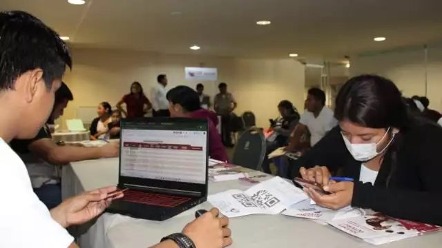 Este programa consiste en la entrega de tarjetas SIM de Comisión Federal de Electricidad