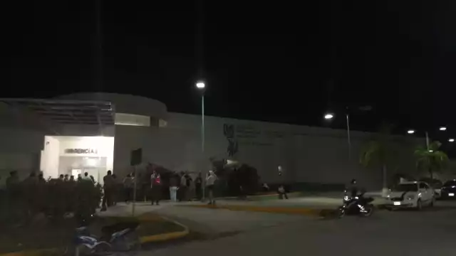 Testigos del accidente llevaron al hombre al hospital por la falta de ambulancias