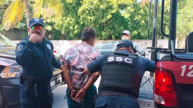 El hombre intentó darse a la fuga en un auto, pero no llegó lejos.