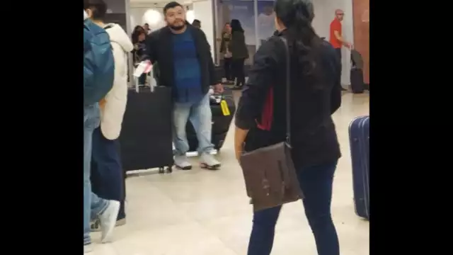 El migrante fue recibido por su mamá, esposa, hija y sobrinas