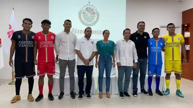 Pioneros Juniors de Cancún cumplen 39 años de trayectoria